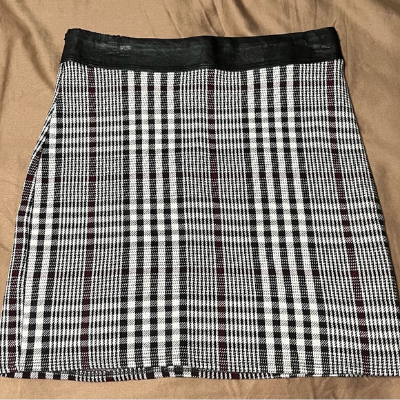 Abercrombie & Fitch Dresses & Skirts - Abercrombie & Fitch Skirt